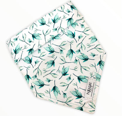 Bandana Artesanal LEAF: El Toque de Estilo que tu Mascota merece - Dulces Mascotas BCN