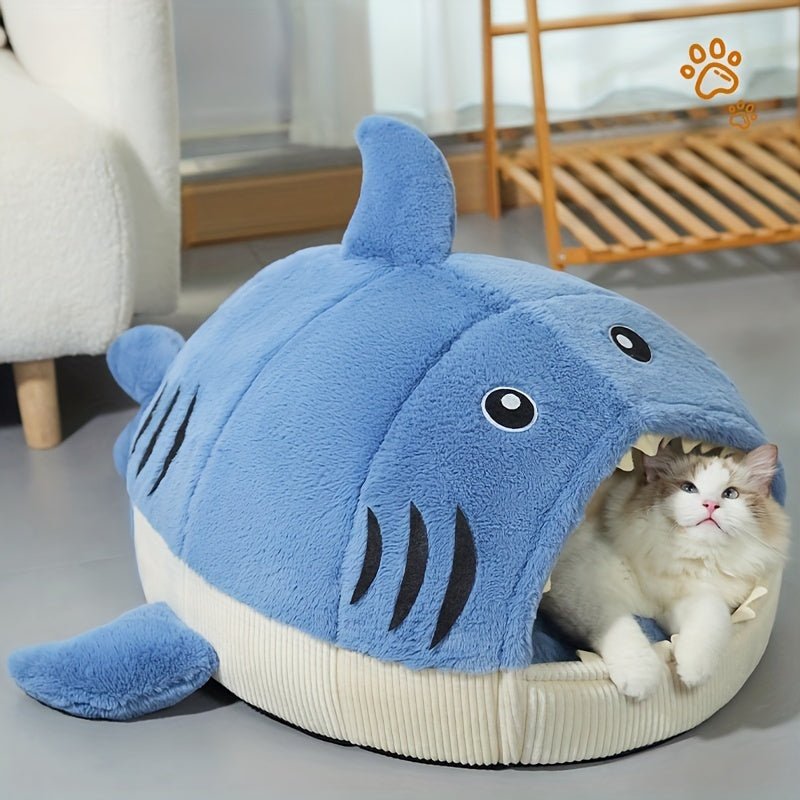 Cama Tiburnón para Gatos y Perros Pequeños | Suave y Divertida - Dulces Mascotas BCN