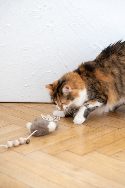 Natural Sheepskin Cat Toy: Squid - Dulces Mascotas BCN