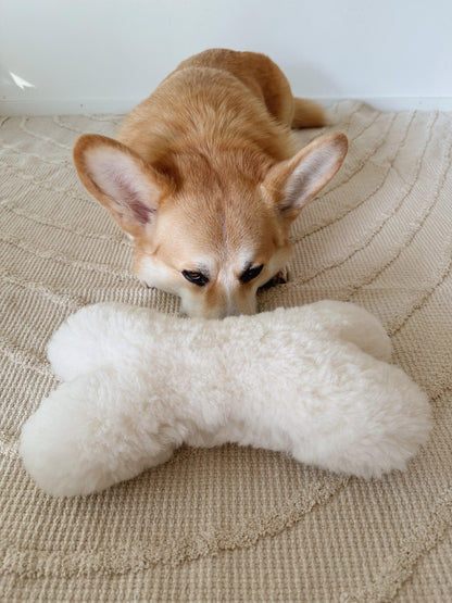 Natural Sheepskin Dog Toy - Bone - White - Dulces Mascotas BCN